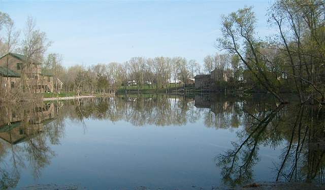 1st image of 612 Pondview Dr