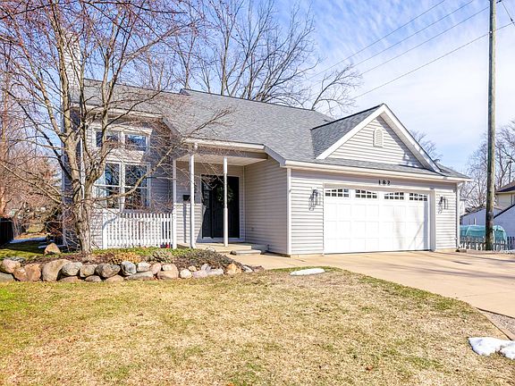 2nd image of 182 W Washington St