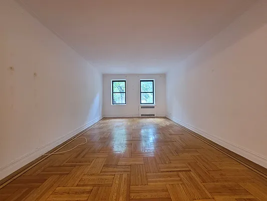 Rented by Lang Realty LLC | media 4