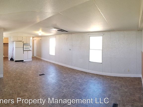 2nd image of 790 N Eden Dr
