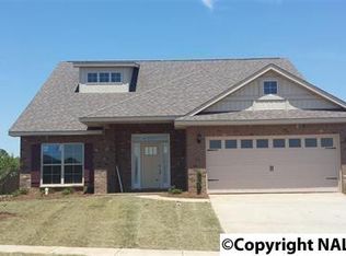 2429 Bell Manor Dr, Huntsville, AL 35803