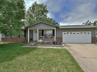 1119 Haven View Dr, O'Fallon, MO 63366