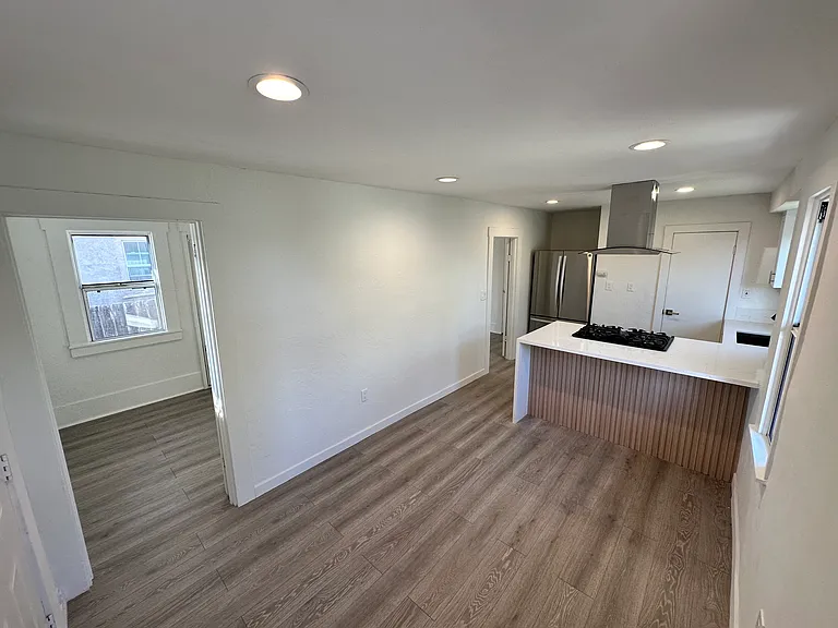 4225 Central Ave — Photo 17