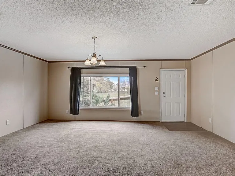 4611 Miley Rd — Photo 4