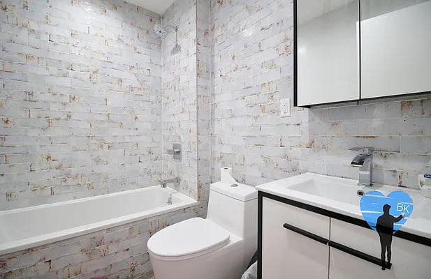 Rented by Next Door Realty NYC | media 25