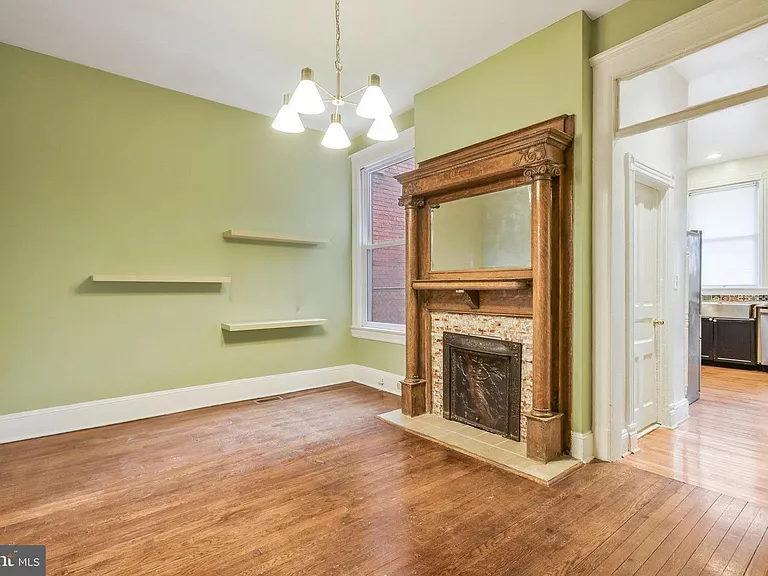 30 R St NE — Photo 13
