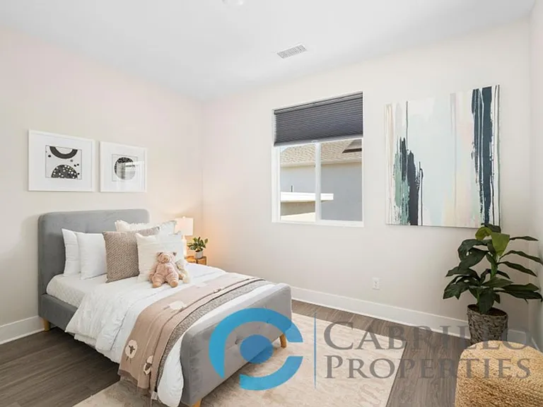 1675 Neptune Ave — Photo 36