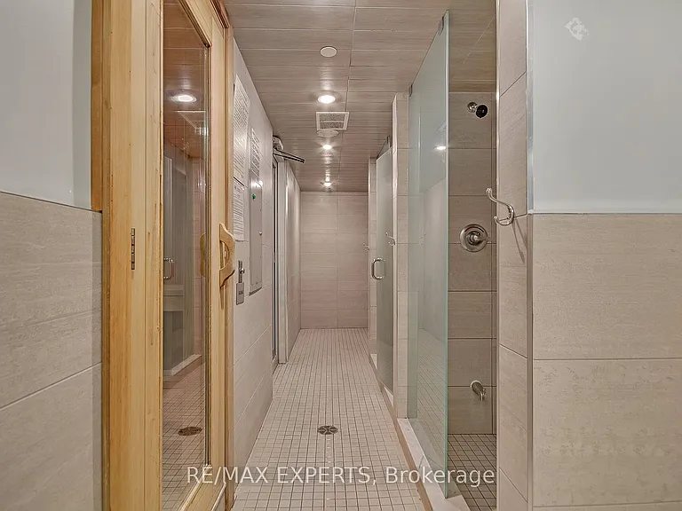 208 Queens Quay W #2011 — Photo 36