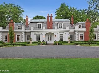 640 N Mayflower Rd, Lake Forest, IL 60045