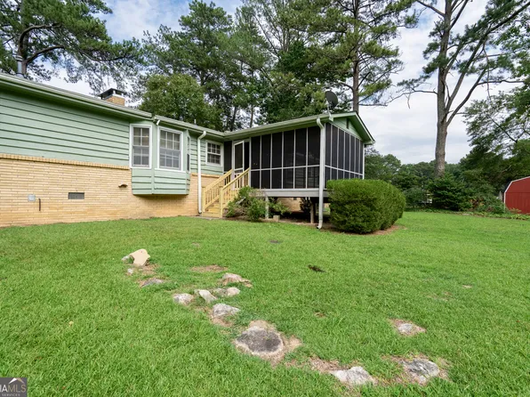 2685 Ashworth Lake Rd, Snellville, GA 30078