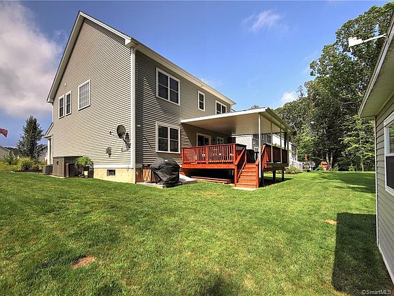 3rd image of 21 Old Oak Ct