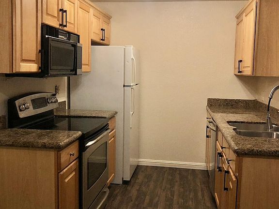 3rd image of 2121 W ROYAL PALM Road #1097
