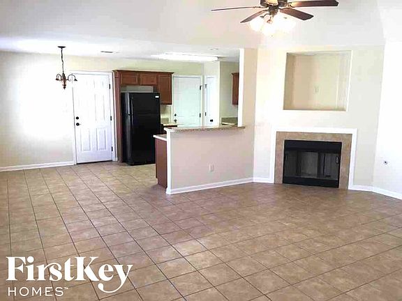 4th image of 10018 Branley Oak Dr