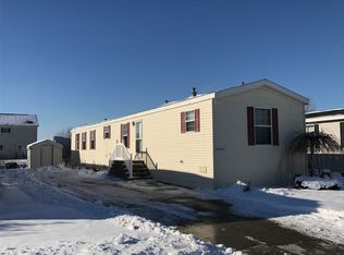 45549 Carousel Dr W, Macomb, MI 48044