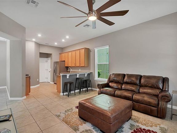 4th image of 9261 Grand Island Way