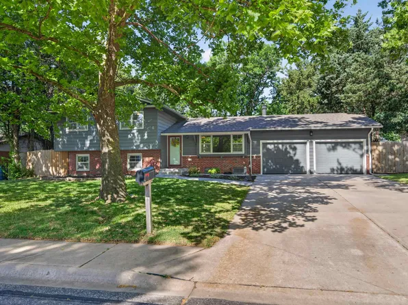 613 N Marguerite Pkwy, Derby, KS 67037