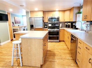 35 Fisher Hill Rd, Glastonbury, CT 06033