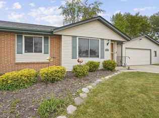 1671 Madison Rd, Kenosha, WI 53140