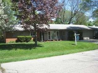 41008 Hollydale, Novi, MI 48375