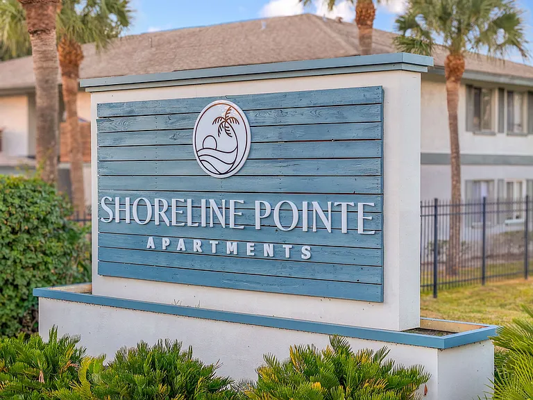 Shoreline Pointe Apartments — Photo 34