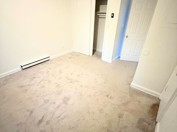 4th image of 1012 Burke St #1012