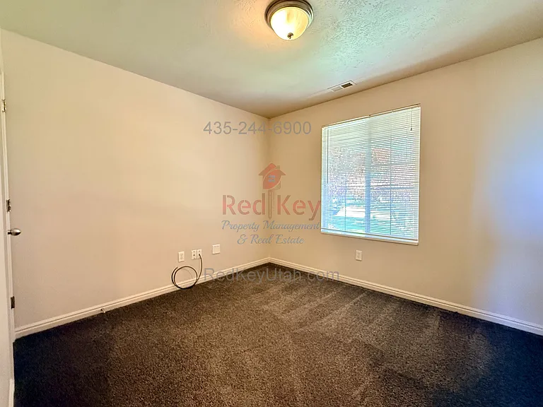 117 E 1910 N — Photo 12