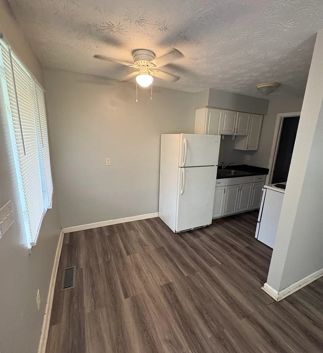 2029 Mayfair Road - 2 — Photo 4