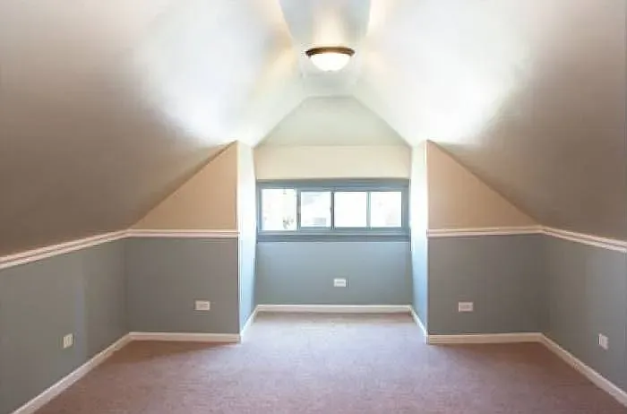 4 bed, 1318 sqft, $1,800 — Photo 2
