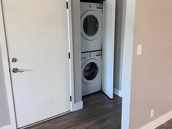 5th image of 27 Panorama Dr #B