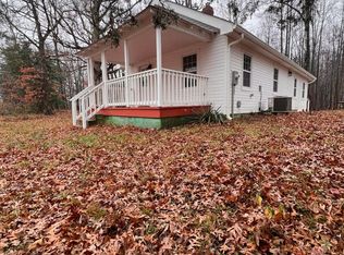 2073 Warrenton Rd, Fredericksburg, VA 22406