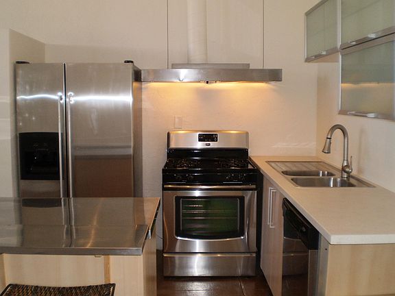 5th image of 4532 Maryland St