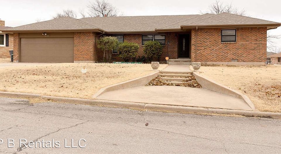 1st image of 3601 NW Nob Hill Dr