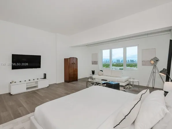 2301 Collins Ave, Miami Beach, FL