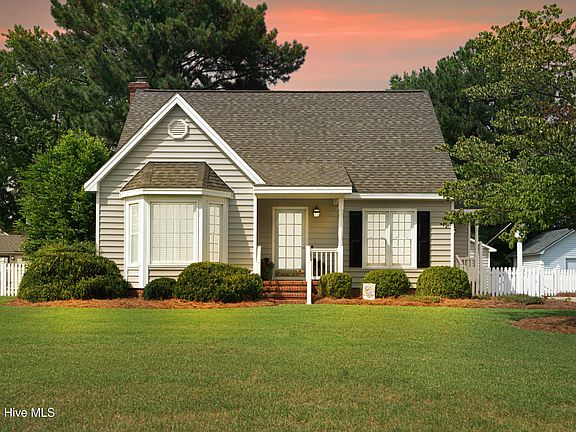 2nd image of 708 Prestwick Drive