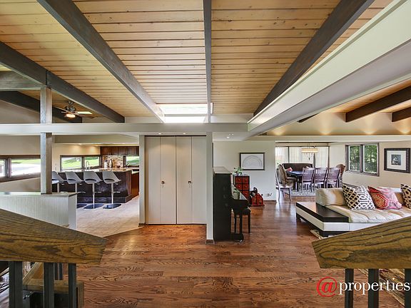 Living Room / Dining Room