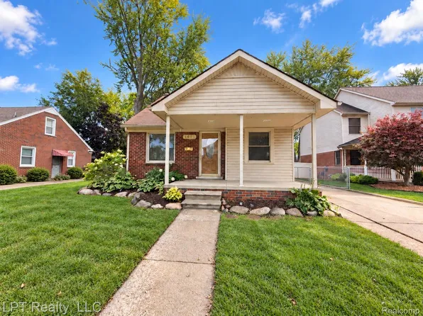 1601 11th St, Wyandotte, MI 48192