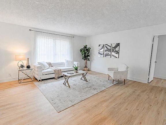 3rd image of 634 8th St APT 8