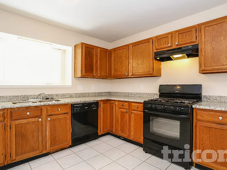 3206 Sedgeborough Dr — Photo 5