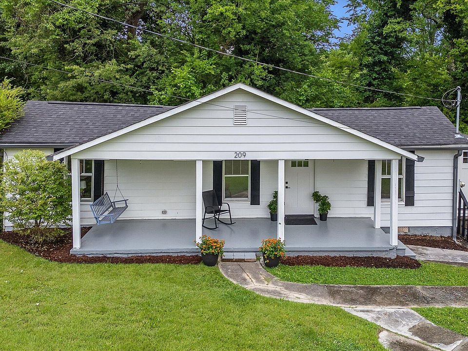 1st image of 209 Vreeland St