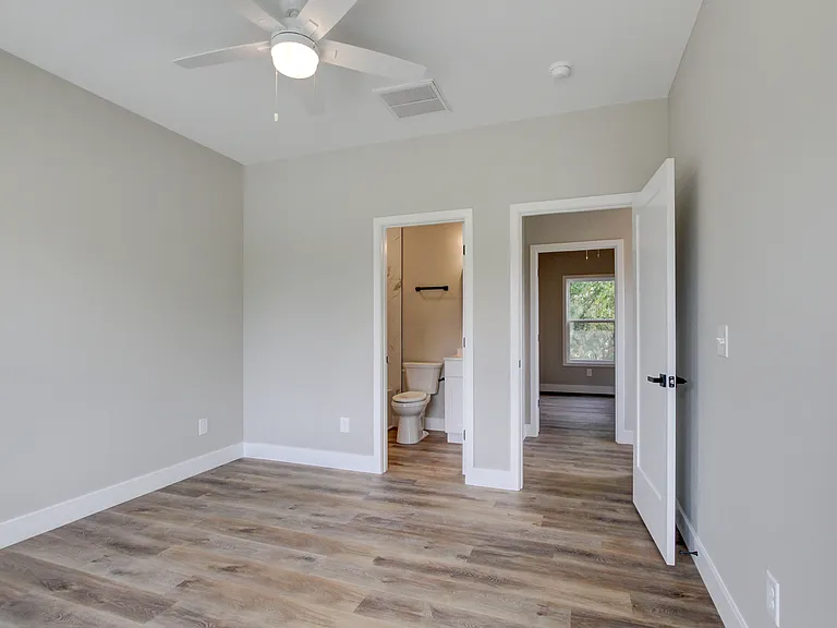226 3rd St #226 — Photo 32