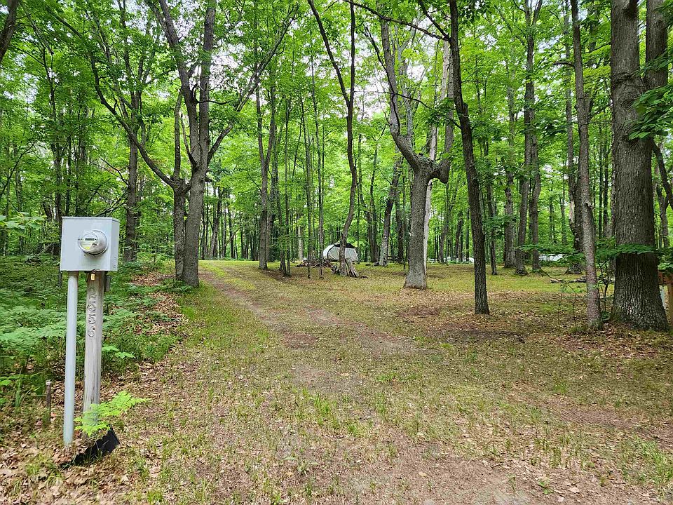 1st image of 2556 Spruce Hill Dr