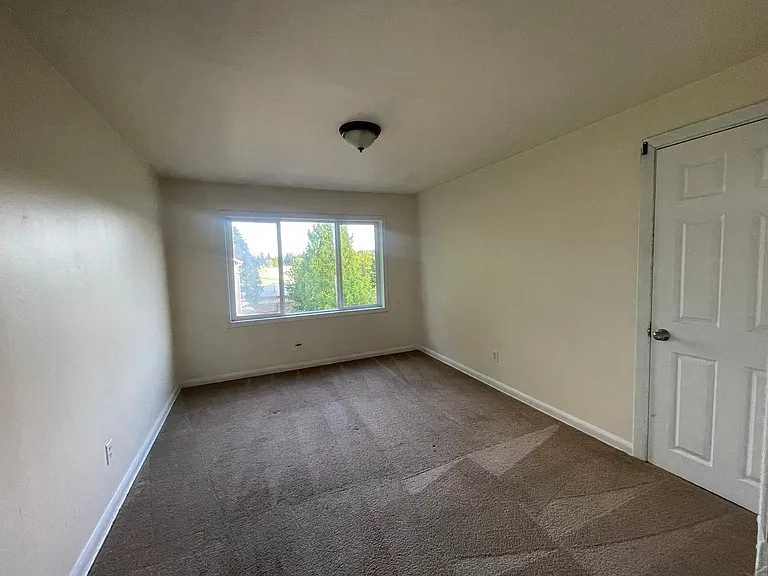 3414-3418 SE Vineyard Rd — Photo 11