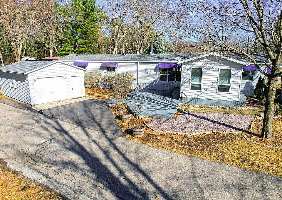 1st image of 118 Deer Path #118