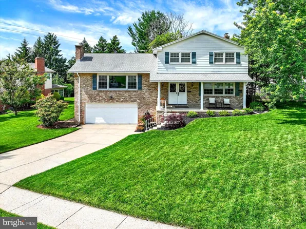 2925 Dearborn Ln, York, PA 17402