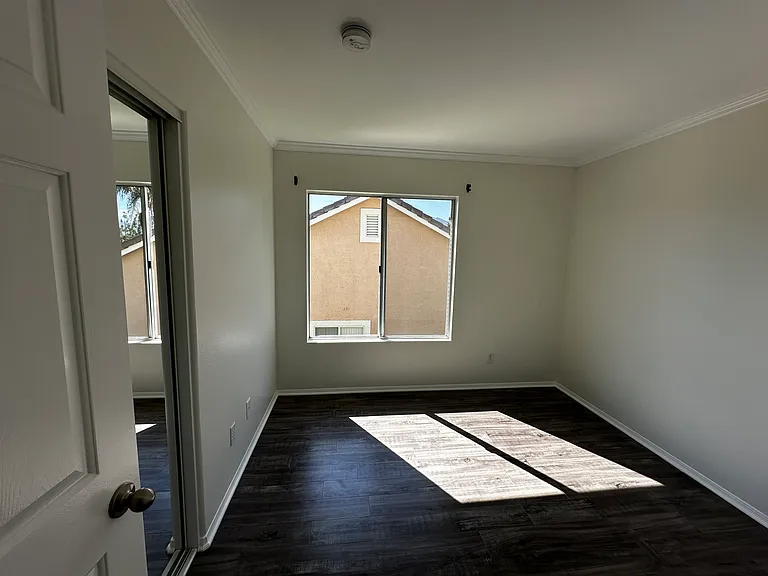Upstairs Bedroom #2