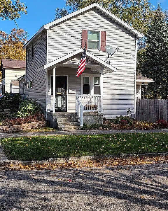 1st image of 922 Cleveland St