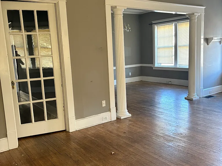 209 Stone Ave — Photo 12