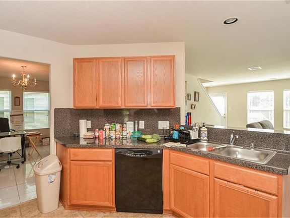4th image of 3339 Apple Dale Dr