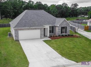 26375 Pinecrest Dr, Denham Springs, LA 70726