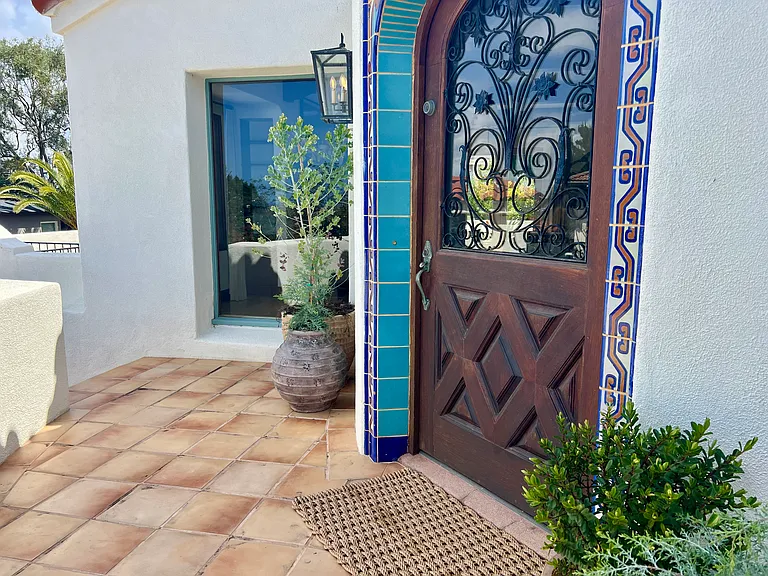 Avalon Dr — Photo 5